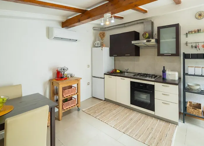 Pinot Cervar Porat Apartment Porec